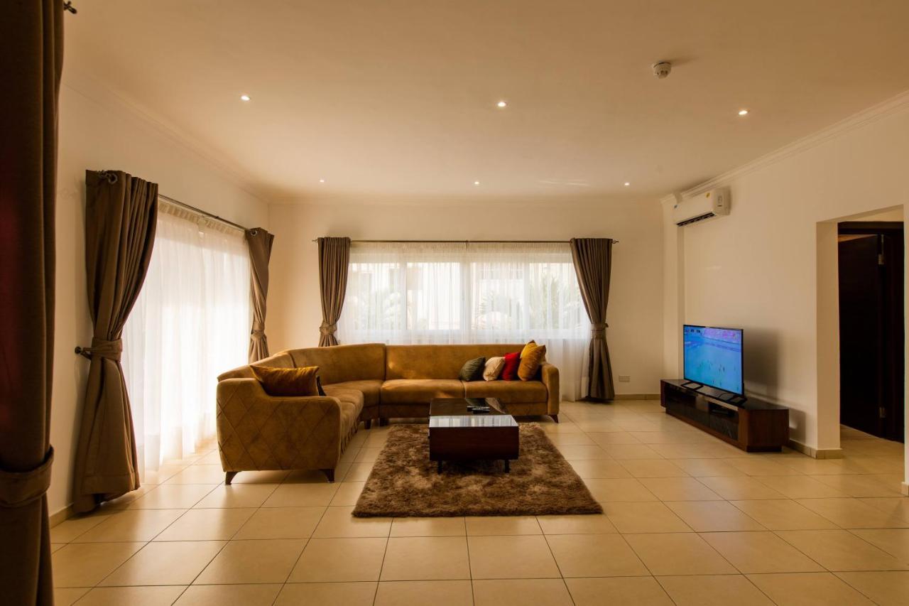 Accra Fine Suites - Holi Flats Airport Residential Esterno foto