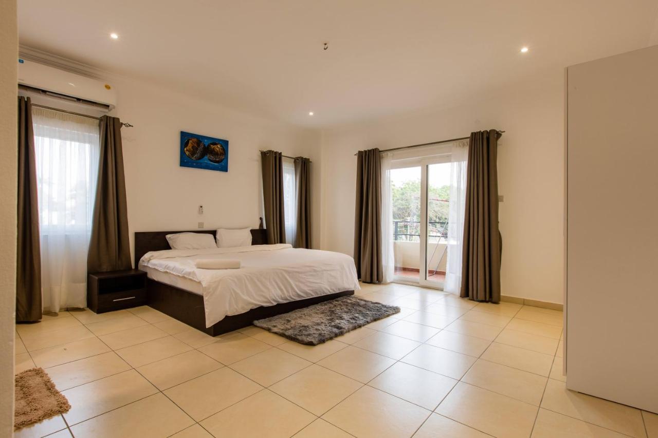 Accra Fine Suites - Holi Flats Airport Residential Esterno foto